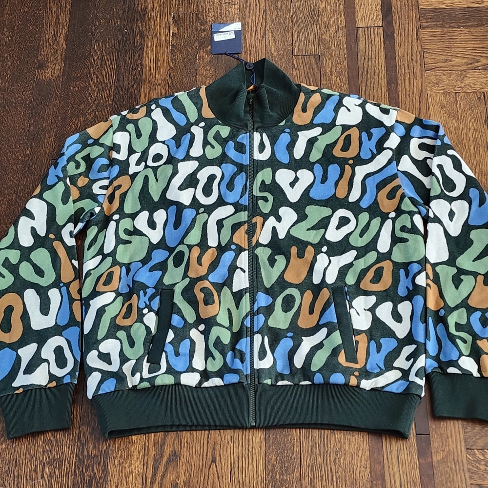 $2040 Brand New Authentic Louis Vuitton Men's Camo Tracksuit Size 3XL